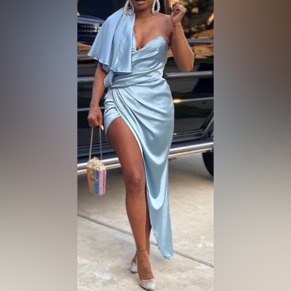 Elegant Blue Satin Skirt
